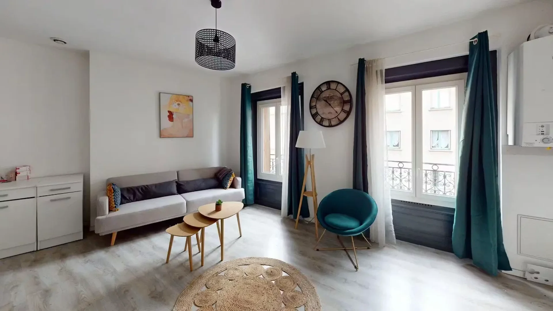 Habitación para estudiantes en  con área de estudio y facilidades compartidas