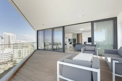 Entire apartment at Evagorou 25A, image 1 of 6