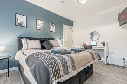 Apartamento inteiro em 159A Hagley Road, imagem 1 de 10