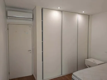 私人房间 在 Av. Barros e Soares, 4715-213 Braga, Portogallo, 5的图像2