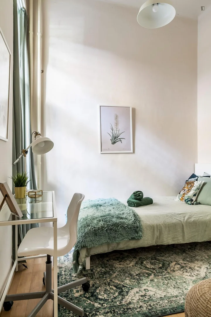Quarto acolhedor para estudantes disponível em 