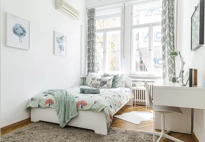 Privatzimmer in der Október 6. utca, bild 1 von 10
