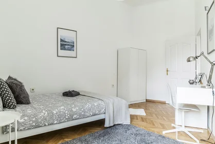Privatzimmer in der Október 6. utca, bild 7 von 49