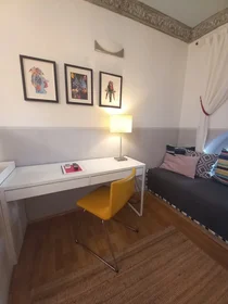 Logement entier à Hajós utca 13, image 2 de 19