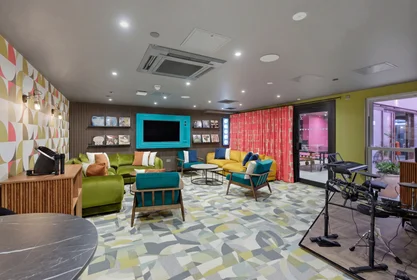 Studio at 923 Sauchiehall Street, image 14 of 19