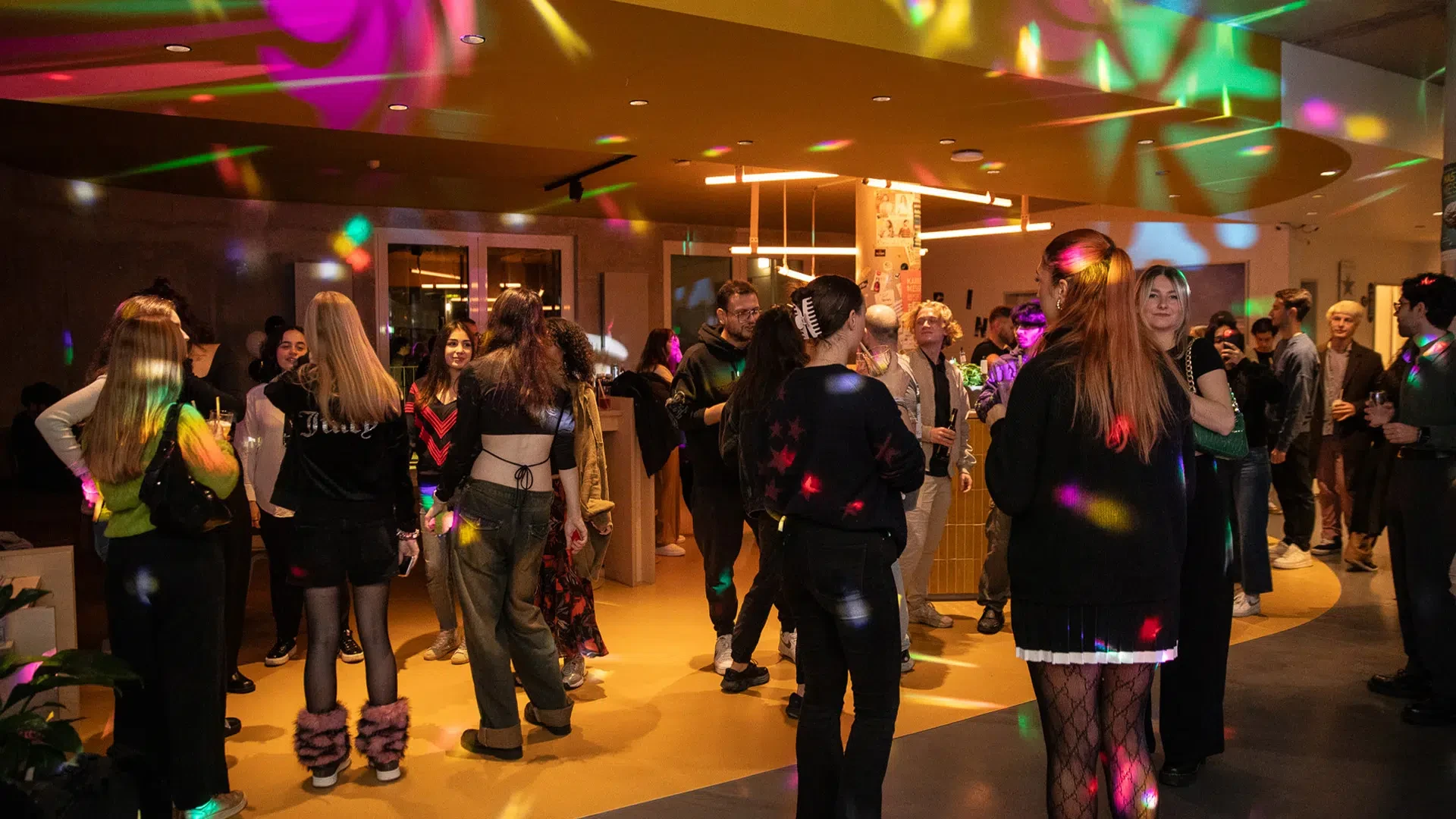 位于的实用单间公寓，专为满足学生需求而设计