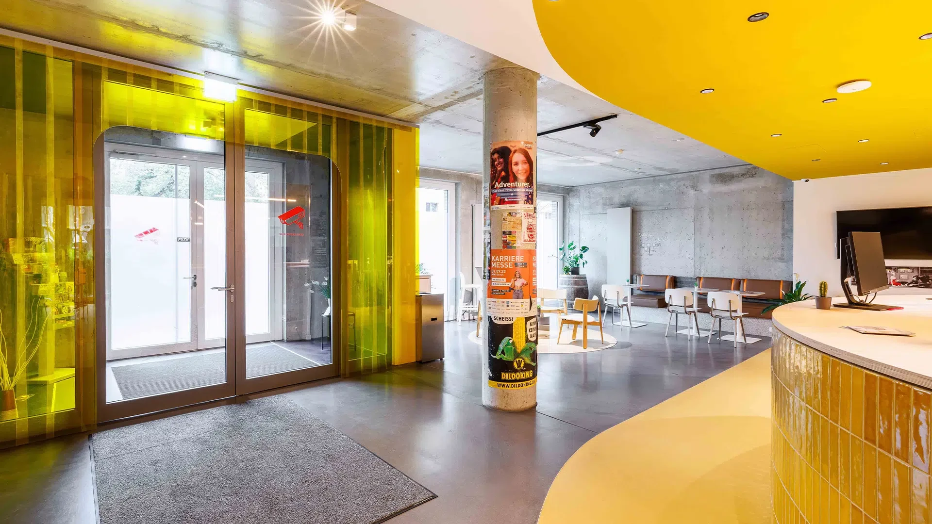 校园附近别致的单间公寓