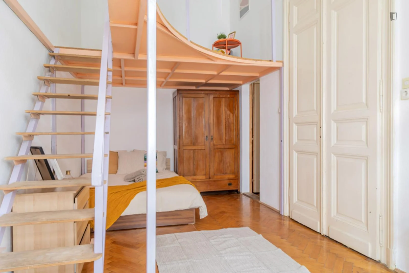 Quarto de estudante funcional perfeito para estudar em 