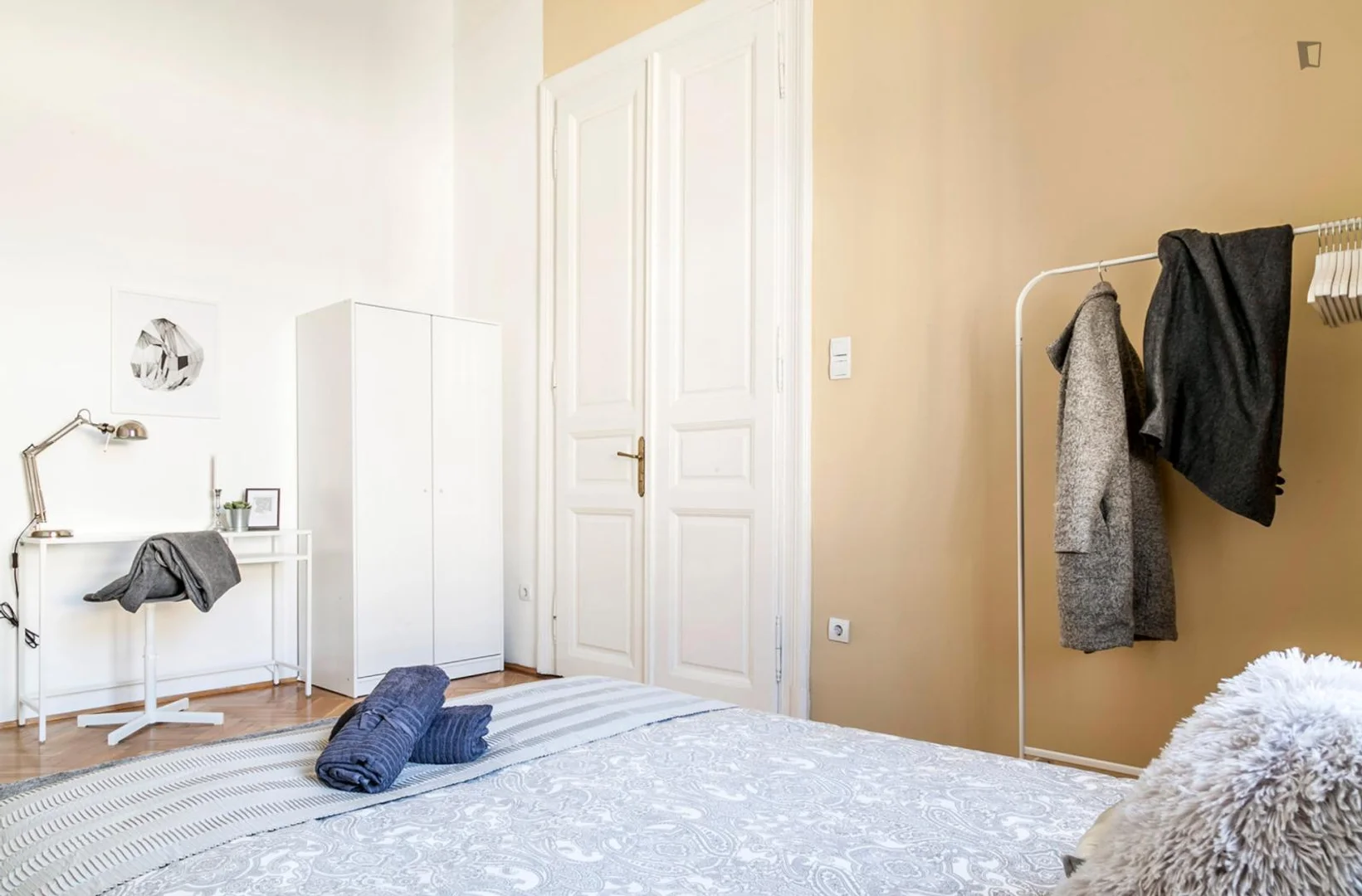 Quarto acolhedor para estudantes disponível em 