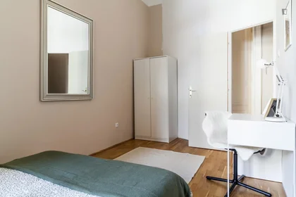 Private room at Szófia utca, image 2 of 30