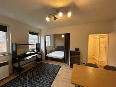 Habitación privada en Peterstraße, imagen 1 de 10
