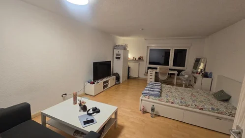 Private room at Kaiserstraße, image 11 of 14