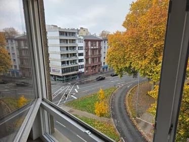 Private room at Kaiserstraße, image 5 of 14
