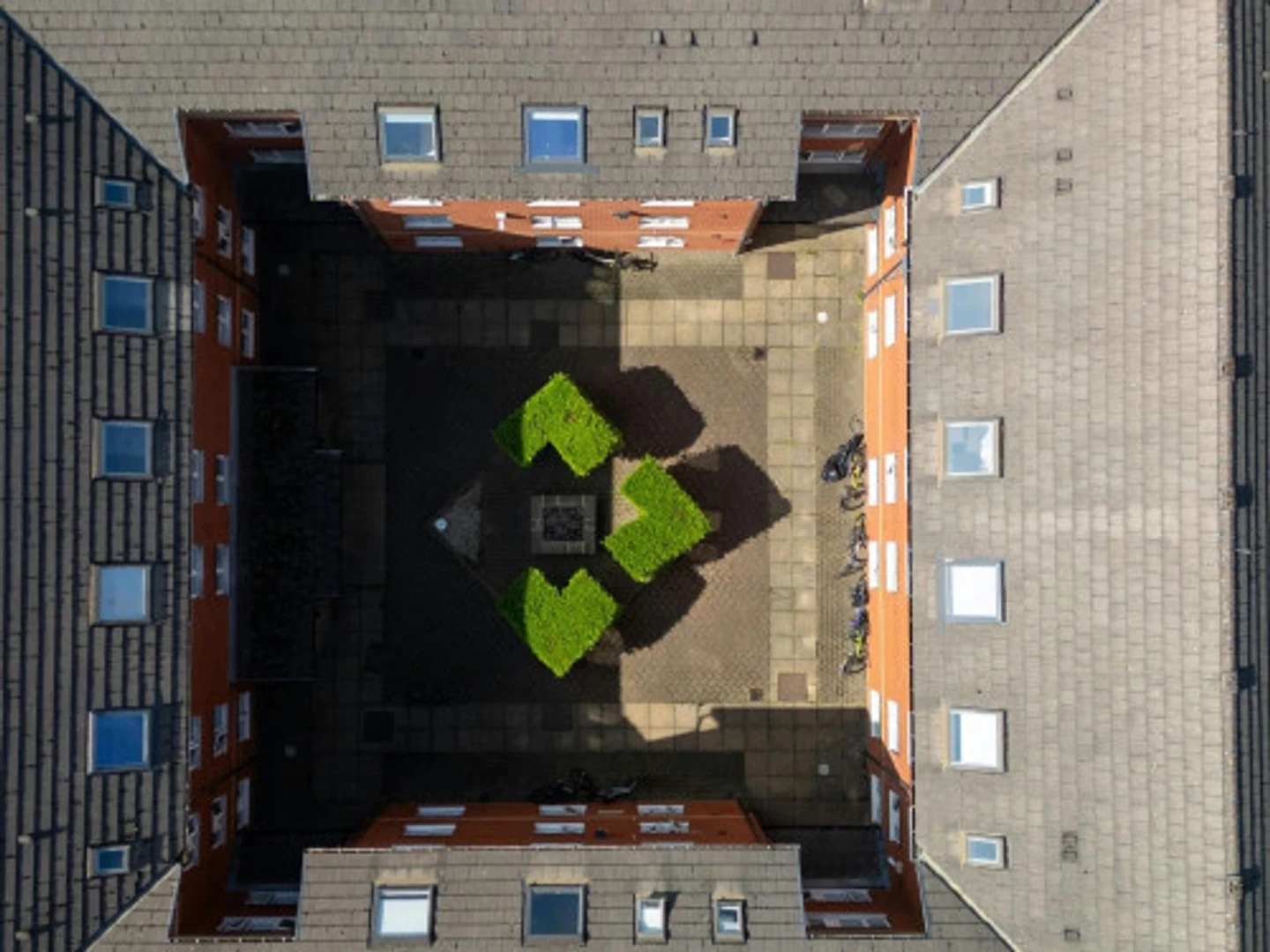 Chambre abordable pour les étudiants avec un bon éclairage dans 