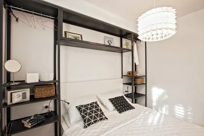 Entire apartment at Ulica Ivana Gorana Kovačića 5, image 13 of 29