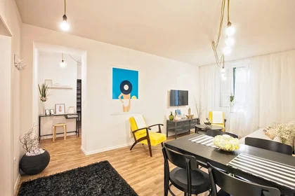 Entire apartment at Ulica Ivana Gorana Kovačića 5, image 9 of 29
