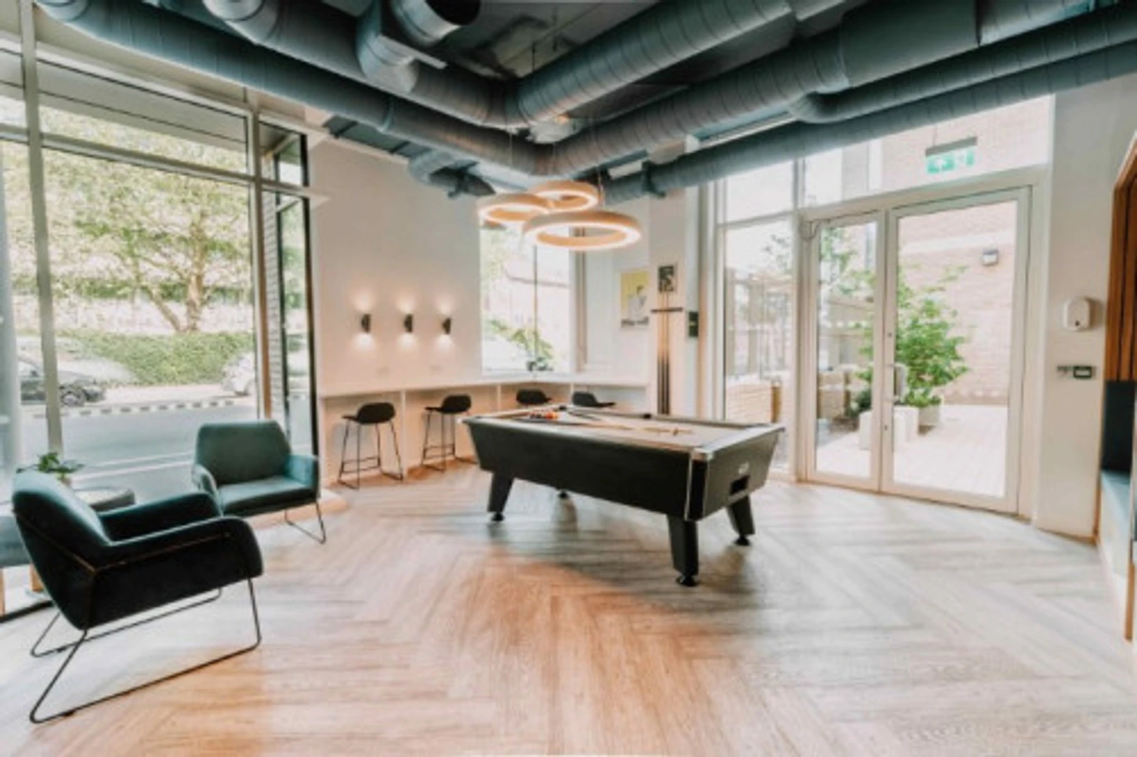 Student-friendly room in  with modern amenities