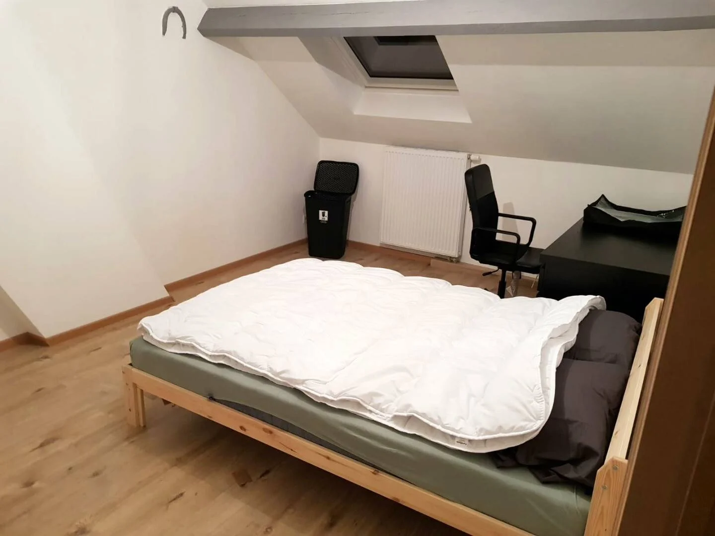 Chambre conviviale pour les étudiants dans  avec des équipements modernes