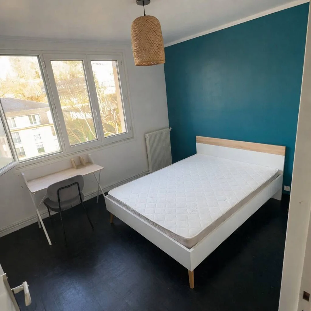 Quarto amigo do estudante em  com comodidades modernas