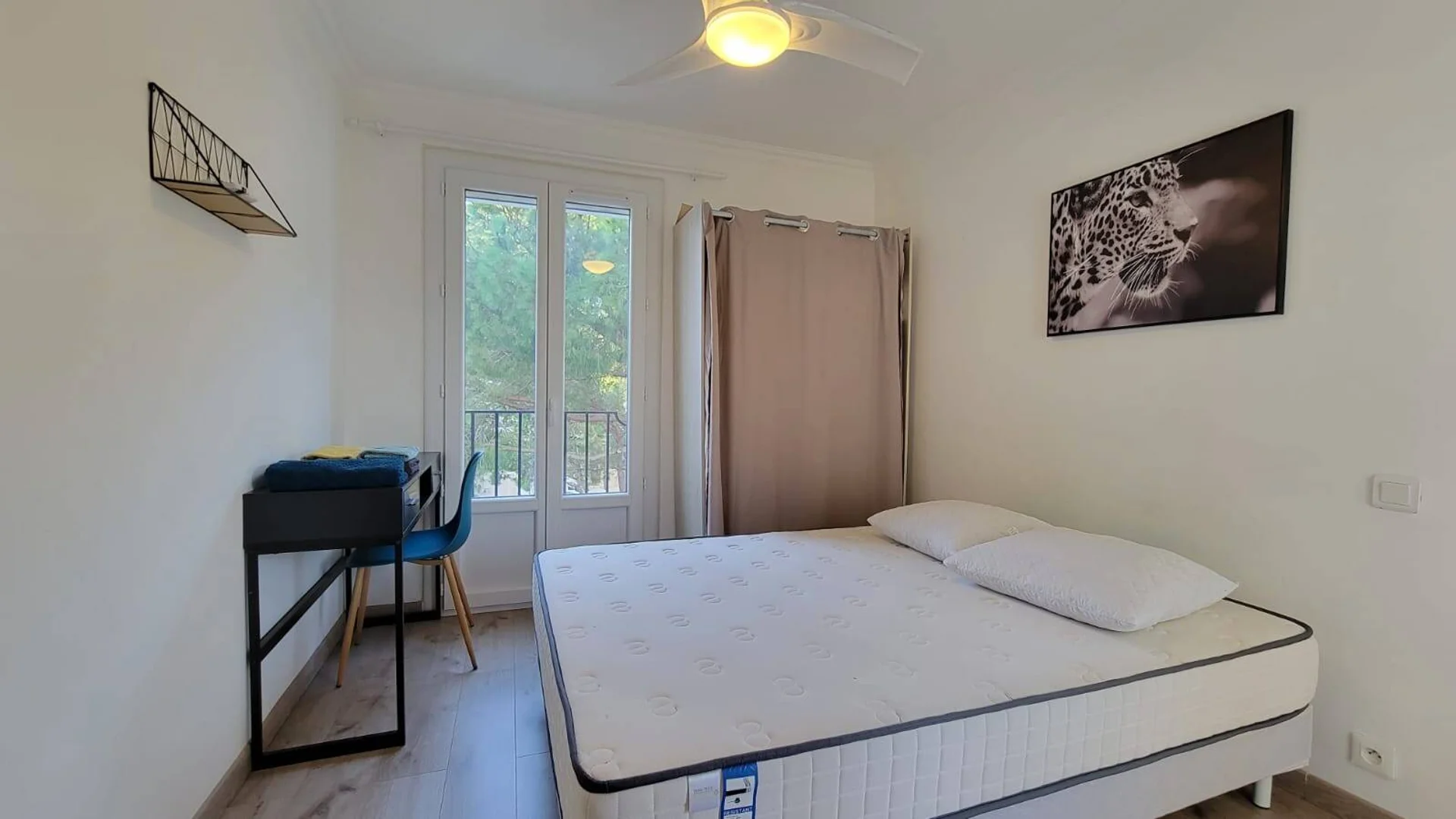 Chambre à louer dans un appartement d'étudiant à , entièrement meublée
