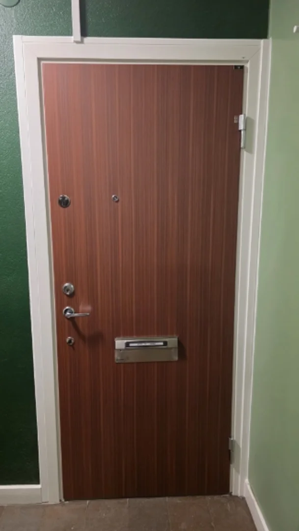 Chambre abordable pour les étudiants avec un bon éclairage dans 