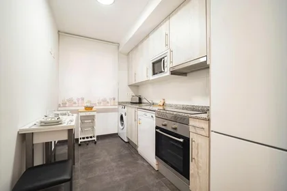 Entire apartment at Calle San Quintín 5, image 7 of 18