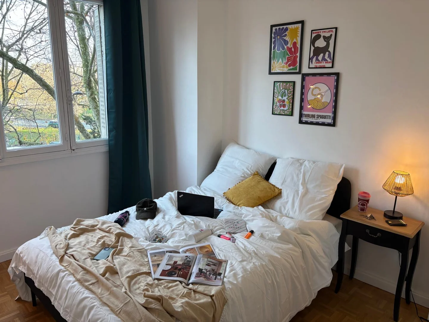 Chambre d'étudiant bon marché à proximité du campus dans
