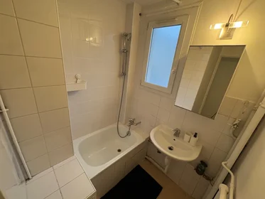 Private room in residence at 67 Avenue Du Général De Gaulle, image 4 of 7