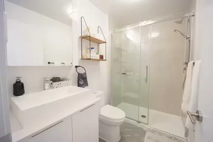 Appartamento intero in 2100 Boulevard Saint-Laurent, Montréal, immagine 5 di 9