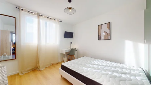 Özel oda konumu 96 Rue de Chaussas, 14 20 görüntüsü