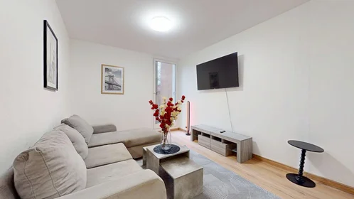 Private room at 42 Avenue du Pavé Neuf, image 7 of 42