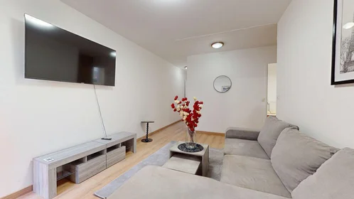 Private room at 42 Avenue du Pavé Neuf, image 9 of 42