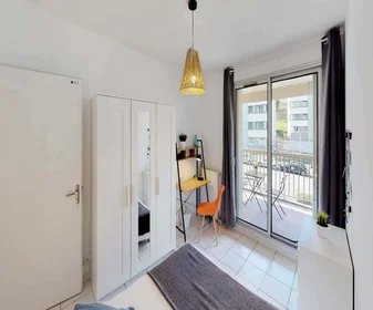 Private room at 47 Rue Pierre Audry, 69009 Lyon, France, image 4 of 16