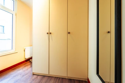 Habitación privada en Lange van Sterbeeckstraat, imagen 5 de 28