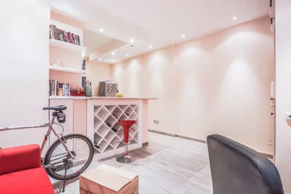 Entire apartment at Braće Nedić 11, image 14 of 17