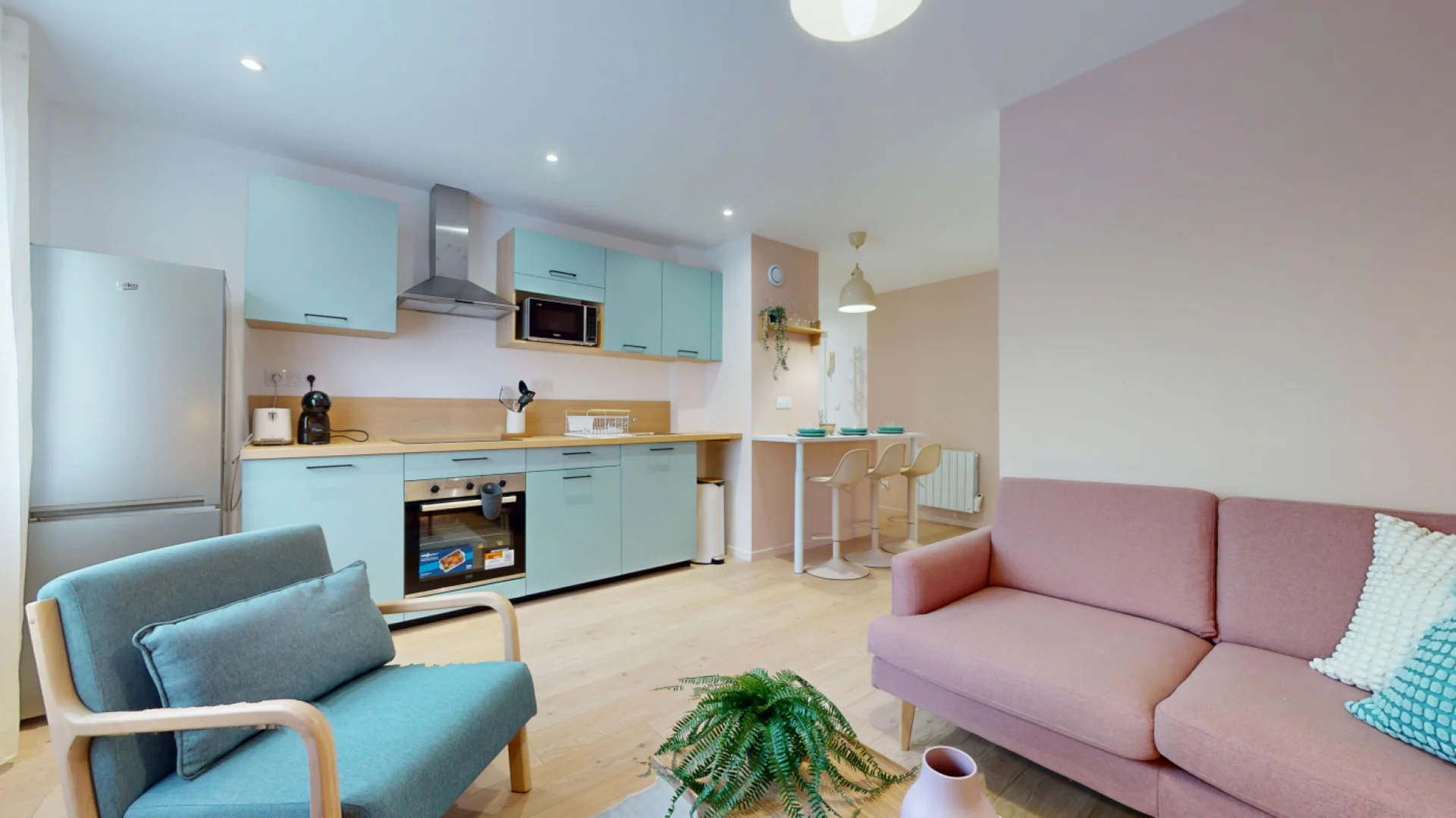 Confortevole e spaziosa stanza per studenti in 
