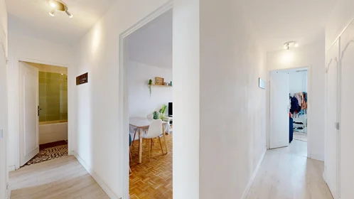 Private room at 5 Boulevard Du Recteur Jean Sarrailh, image 17 of 40