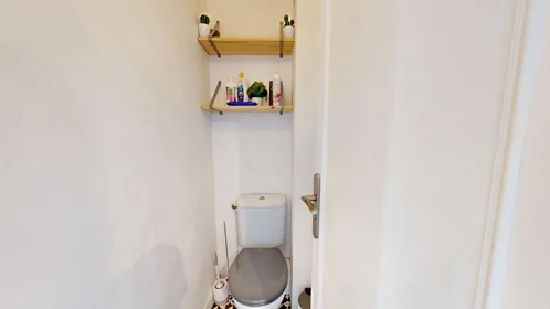 Private room at 5 Boulevard Du Recteur Jean Sarrailh, image 19 of 40