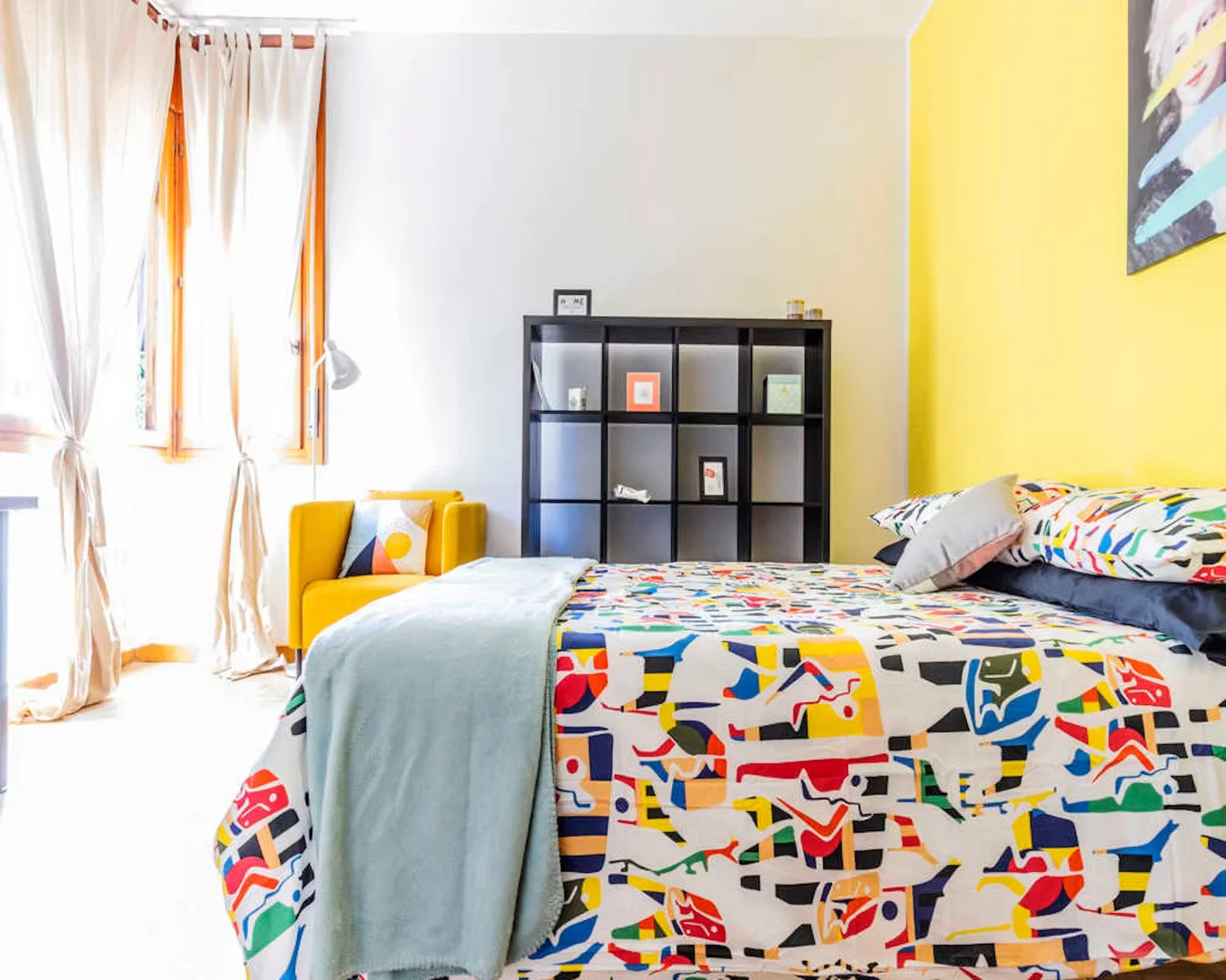 Chambre abordable pour les étudiants avec un bon éclairage dans 