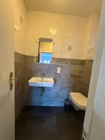 Logement entier à Theo-Neubauer-Straße, Krämpfervorstadt, image 4 de 5