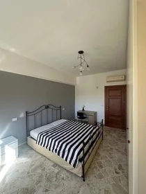 Özel oda konumu Via Tenente Casale Y. Figoroa, , 1 5 görüntüsü