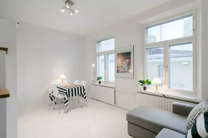 Apartamento inteiro em Kalevankatu 52, imagem 1 de 10