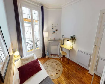 Quarto privado em bis Avenue Franco-Russe, imagem 1 de 10