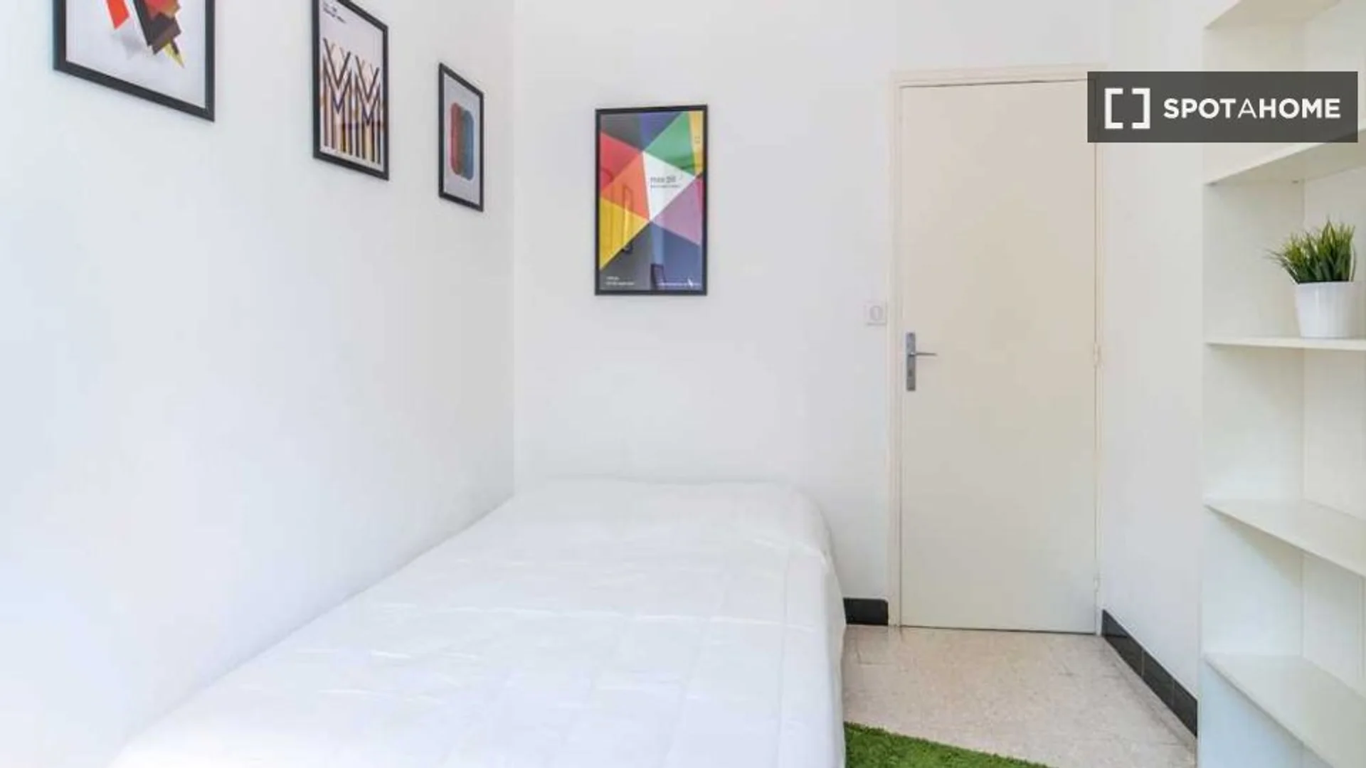 Bezahlbares Zimmer für Studenten mit ausreichender Beleuchtung in 