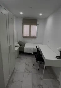 Stanza privata in Calle Juan de la Cueva, , immagine 2 di 10