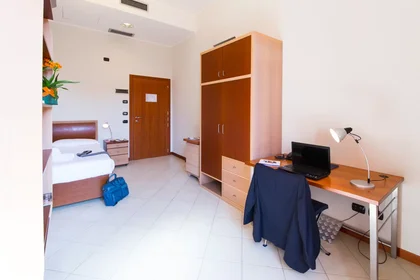 Privatzimmer in der Via Monsignor Ventimiglia, Centro-San Cristoforo, bild 1 von 5