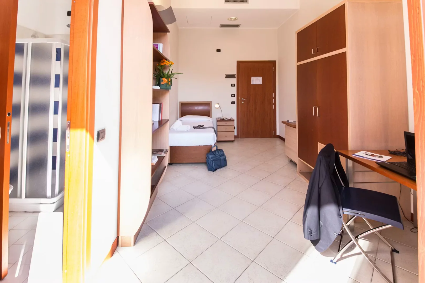 Komfortables und geräumiges Studentenzimmer in