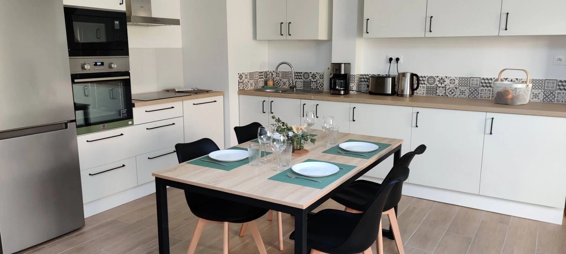 Funktionelles Studentenzimmer perfekt zum Studieren in 