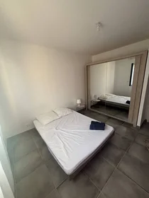 Homestay Nîmes, 30000, obraz 1 7