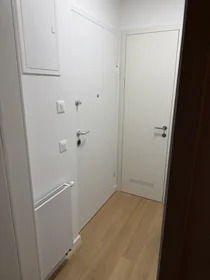 Apartamento inteiro em Prilaz baruna Filipovića 23B, imagem 4 de 16